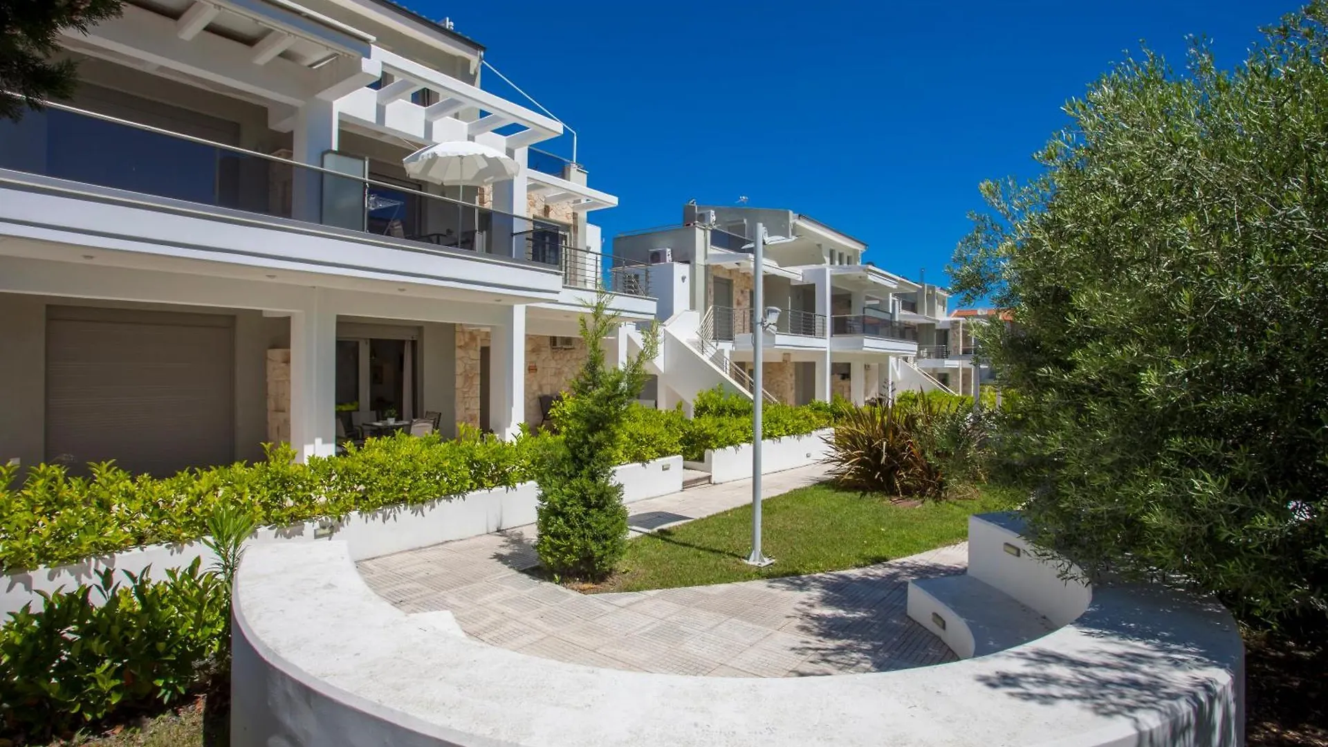 Apartments Enastron بيفكوهوري